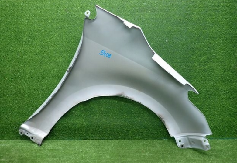 toyota yaris blatník 2020+ - 2