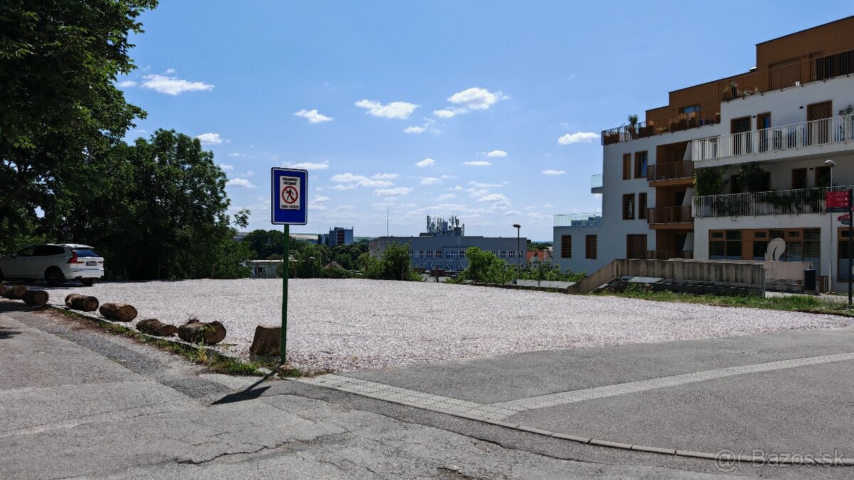 Prenájom miesta na parkovanie Nitra Centrum - 2