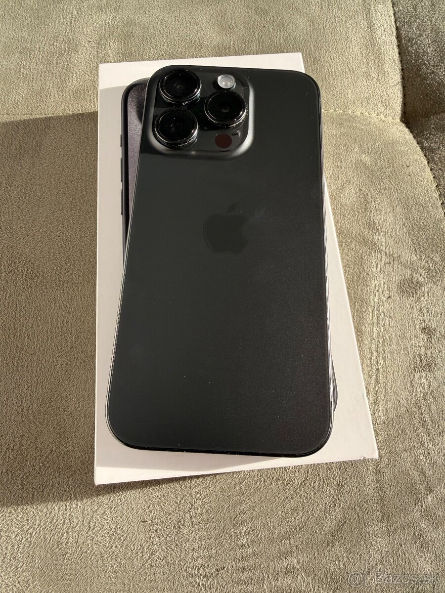 Predám iphone 15pro 256GB black titan - 2