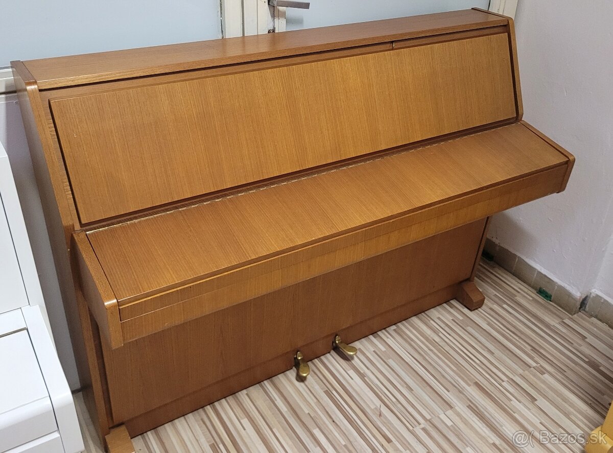 Pianino zn.SCHIMMEL - 2