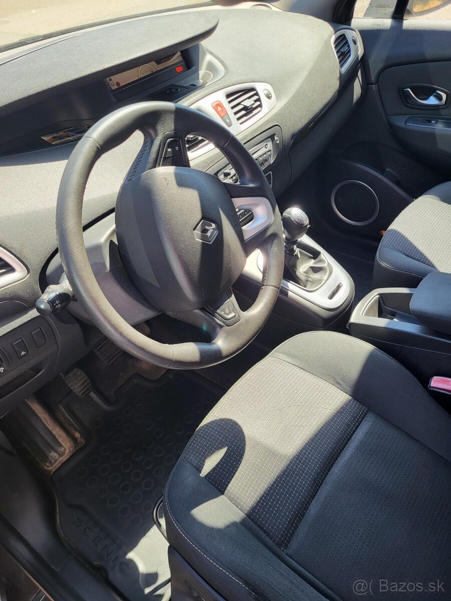 Renault Grand Scénic - 2