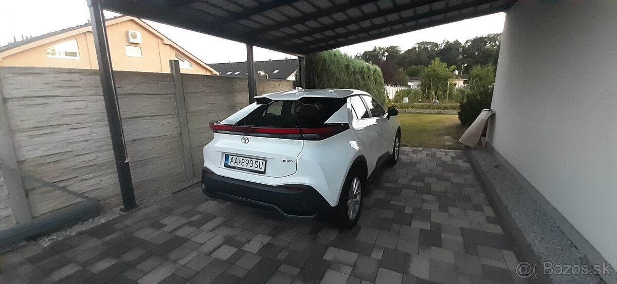Predám Toyota C-HR 1.8 Hybrid - 2