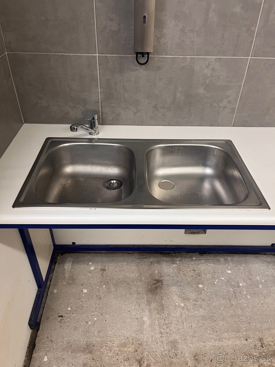 Pracovný stôl ponk - 2