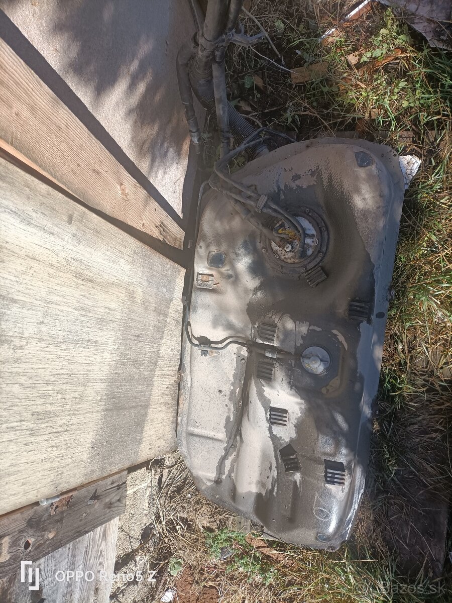 Palivová nádrž podavacie čerpadlo Kia Sportage 1.7 CRDi 2011 - 2