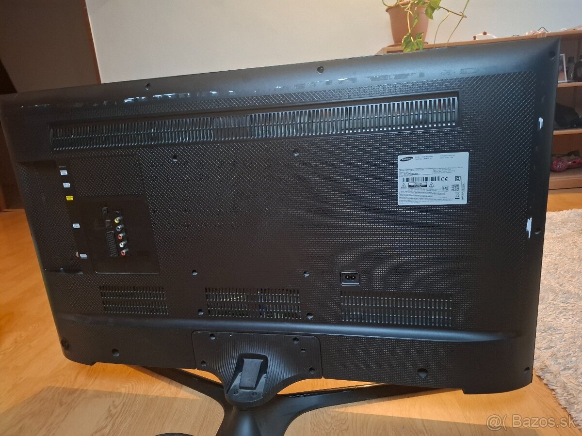 TV Samsung UE40J5100AW - 2