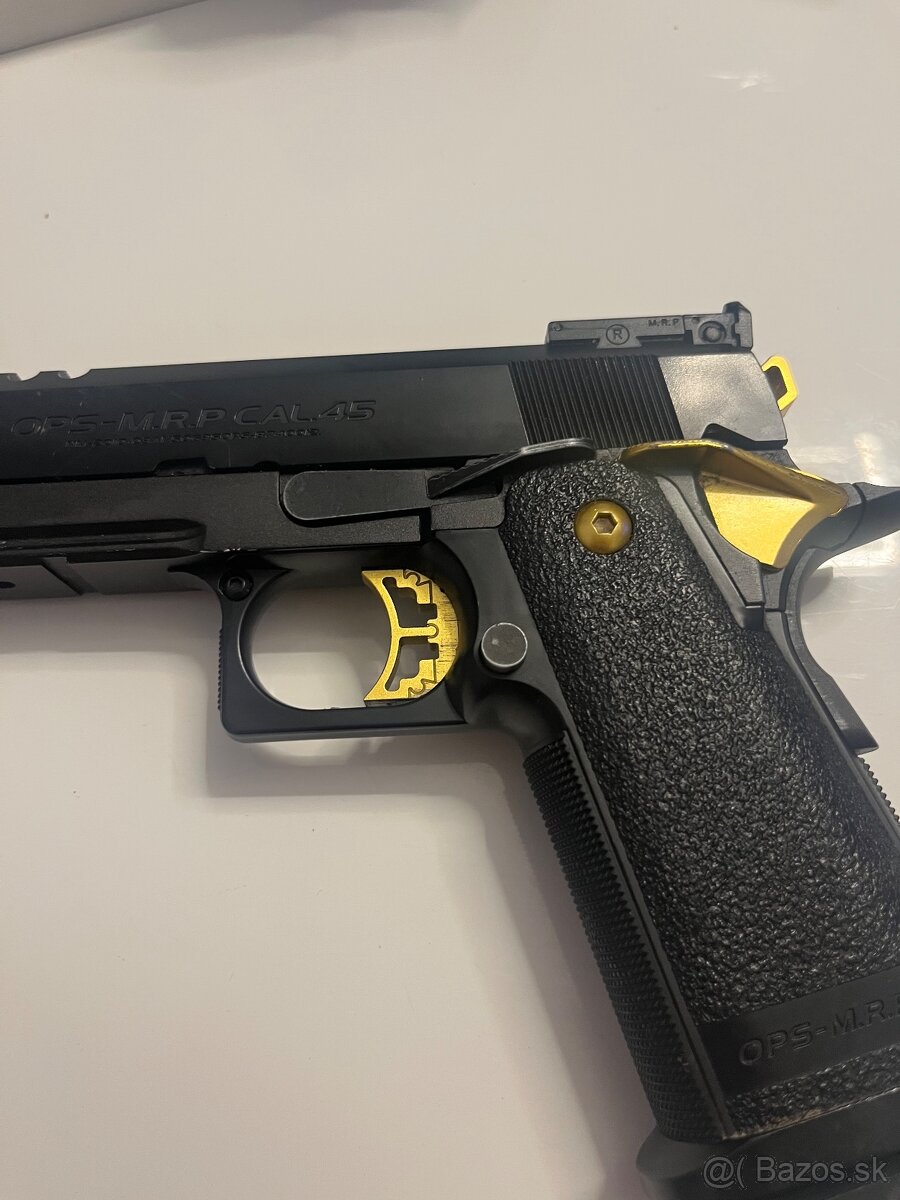 Predám green gas krátku airsoft zbraň pôvodná cena 230€ - 2