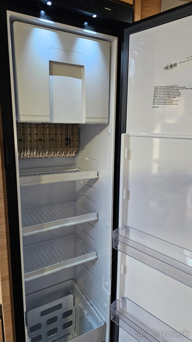 Absorpčná chladnička Thetford N4142E+ (12V, 220V, plyn) - 2