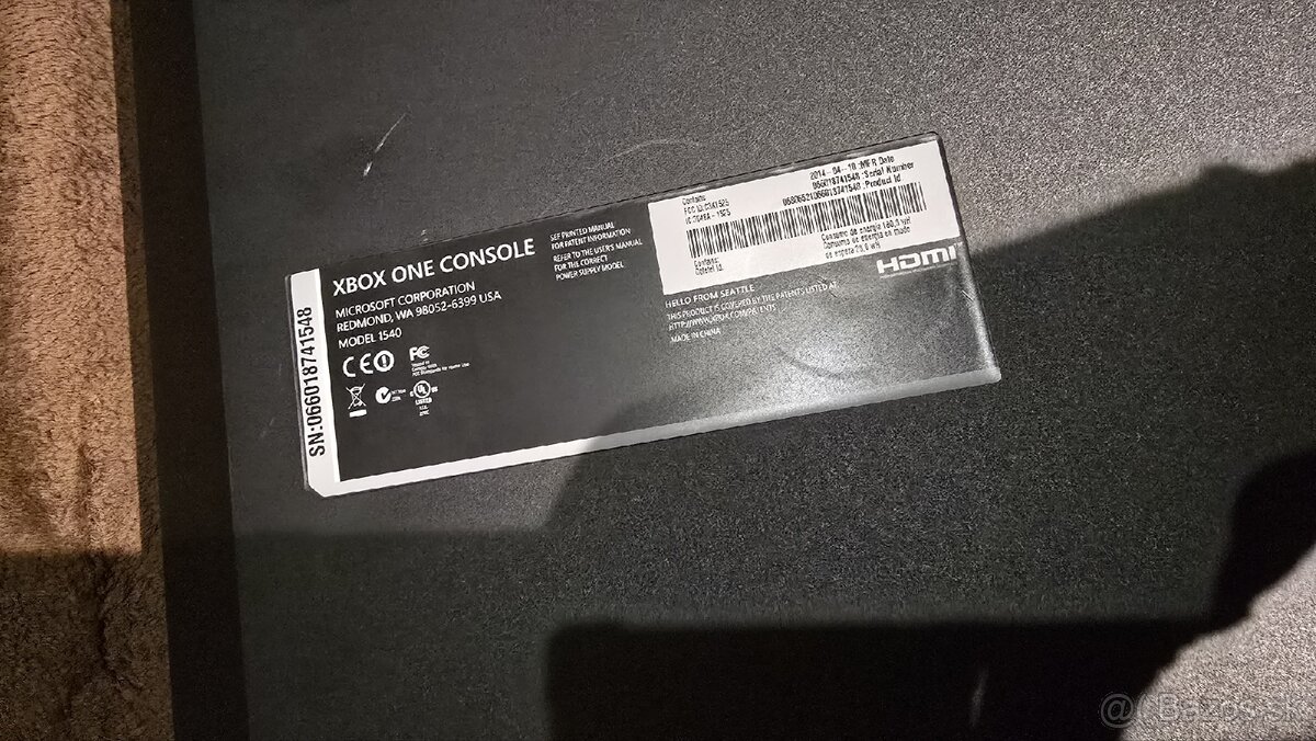 Xbox One + Kinect + 2 ovládače - 2