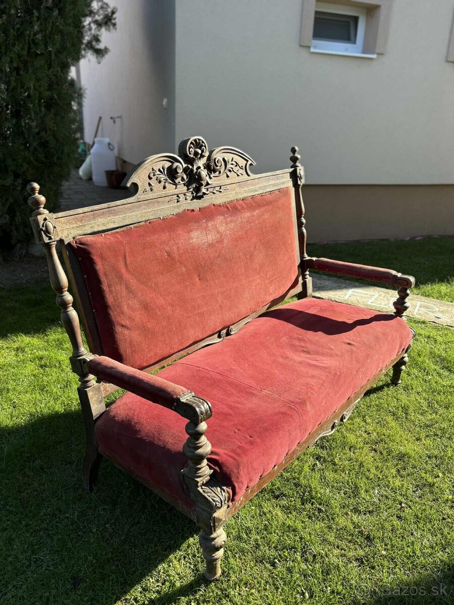 Starožitný gauč - 2