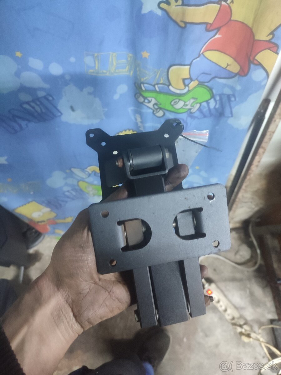 Držiak na monitor - 2