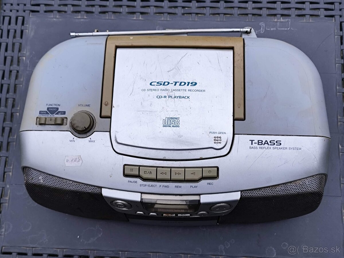 rádiomagnetofón Aiwa - 2