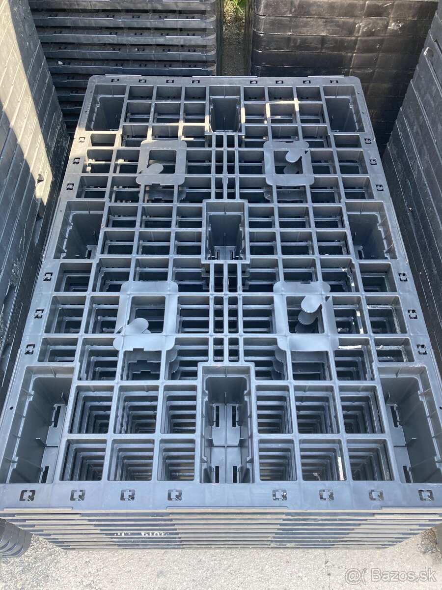 Plastové palety 120x80 - 2
