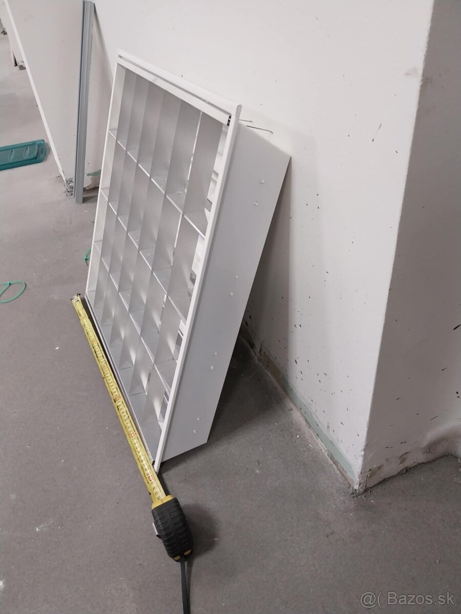 Predáme stropné svietidla - 2