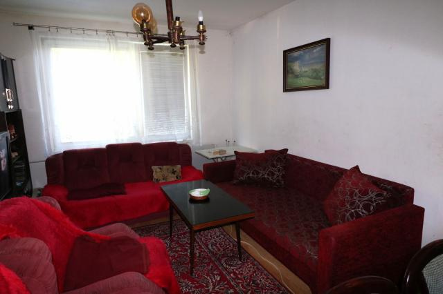 PREDAJ 3 - IZBOVÝ BYT S LOGGIOU A BALKÓNOM VLČINCE - 2