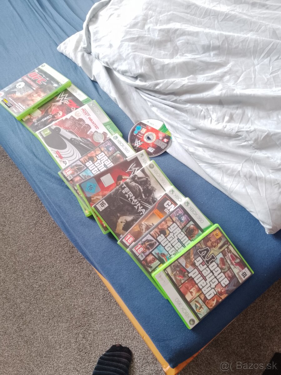 Predám Xbox 360 - 2