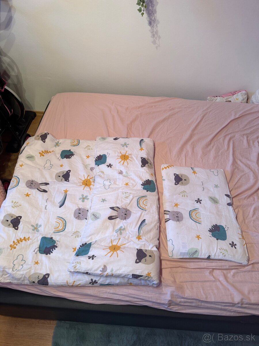 Paplon s poduskou a obliecky - 2