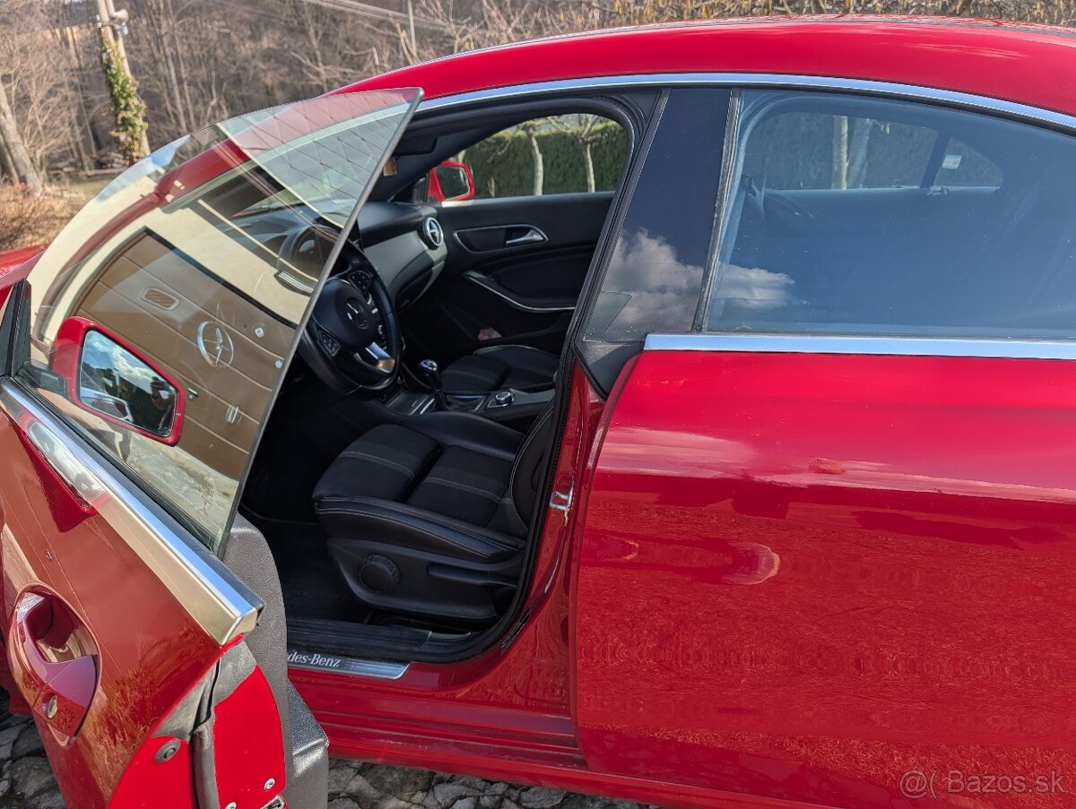 Mercedes Benz CLA 180 90kw - 2
