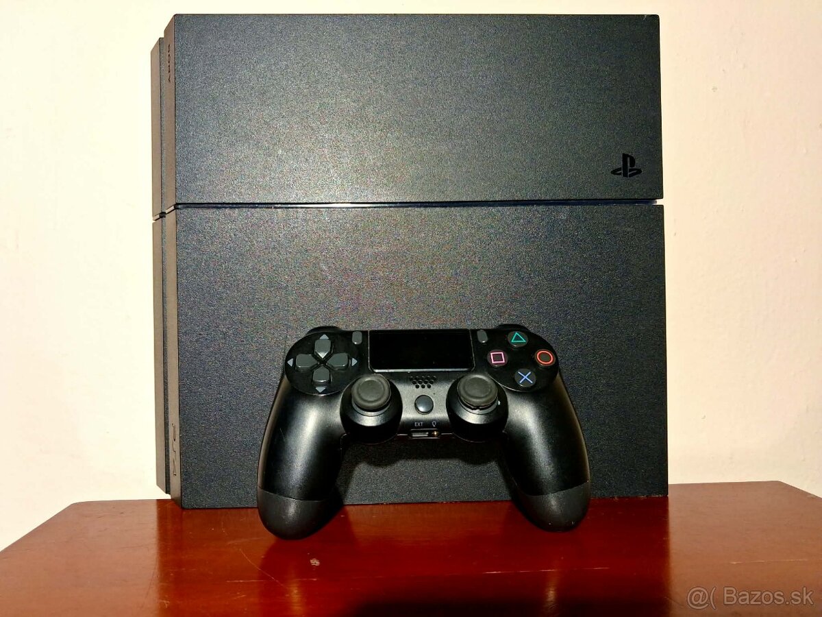 Playstation 4 - 2