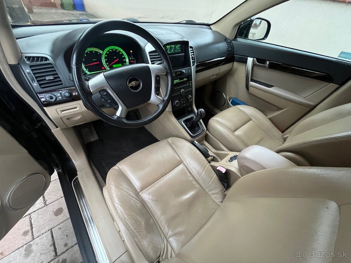 Predám 4x4 Chevrolet Captiva-jeden majiteľ-nehavarované - 2