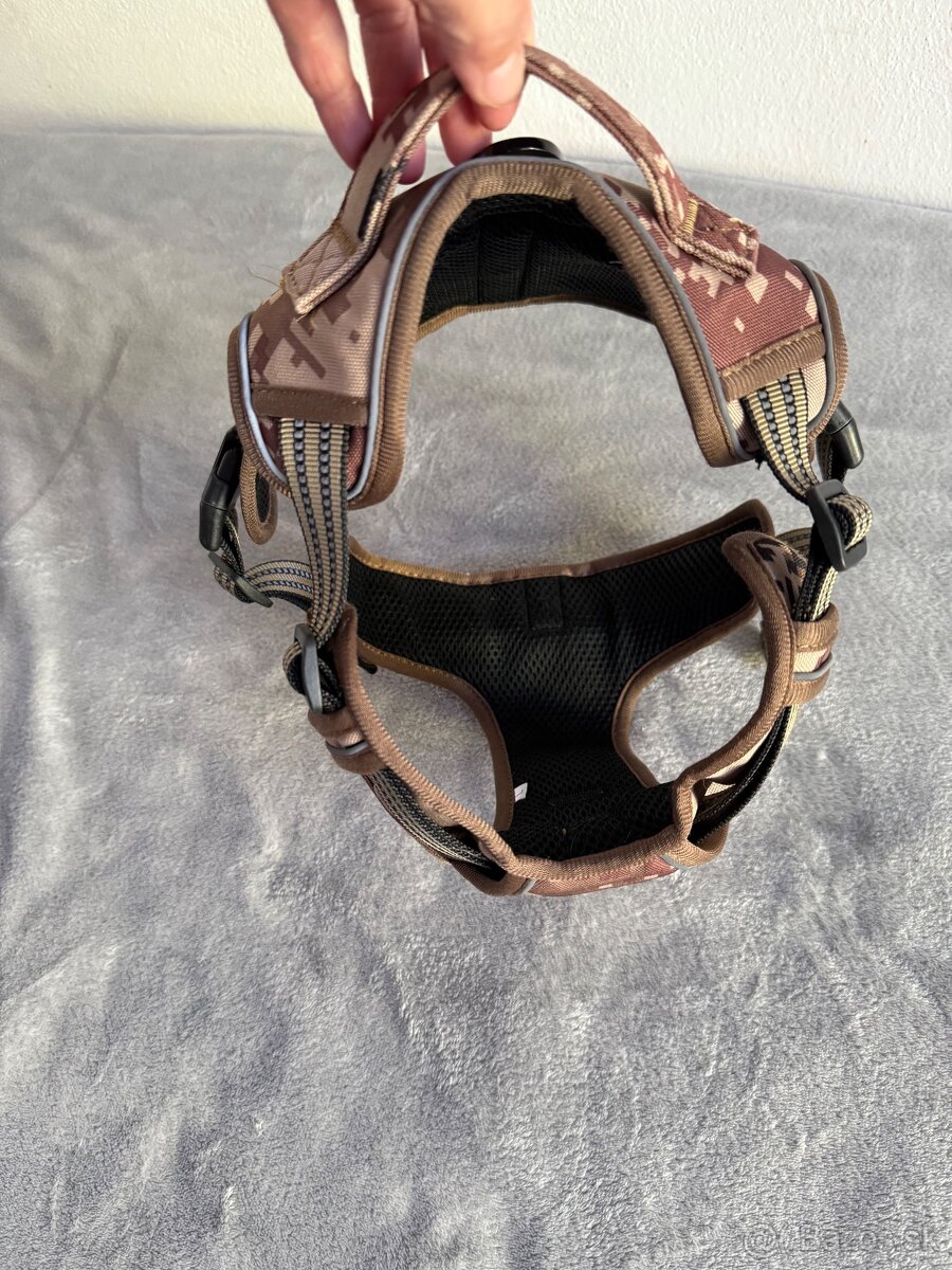 Predam postroje pre stredne psiky - 2