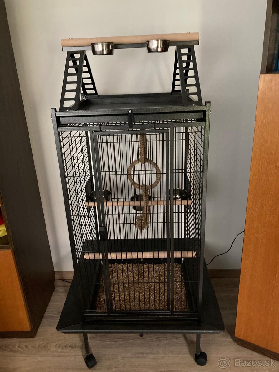 Voliera pre papagaja - 2