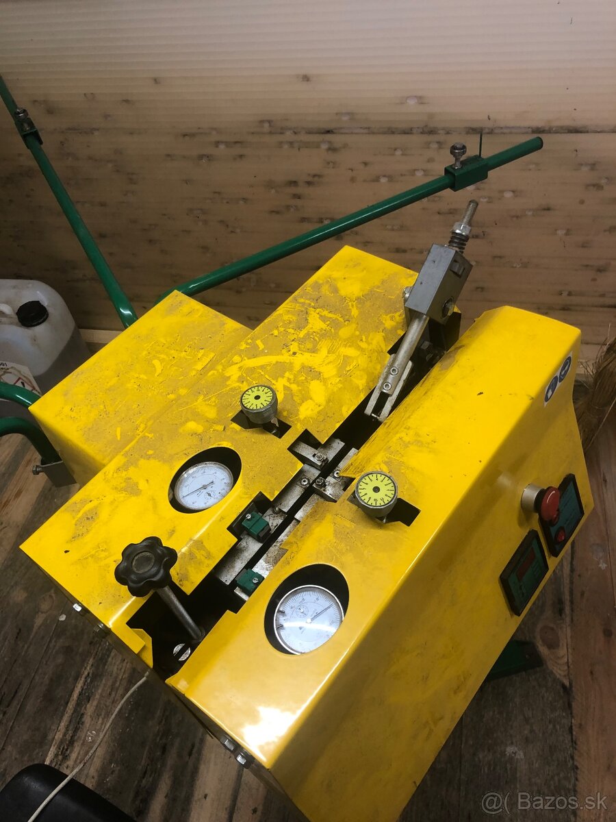 Automaticka šrankovačka pílových pásov - 2