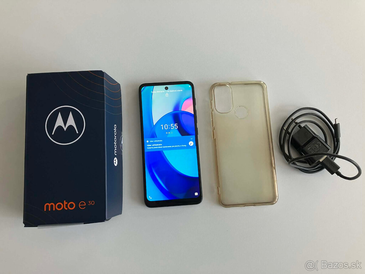 Motorola Moto E30 - 2