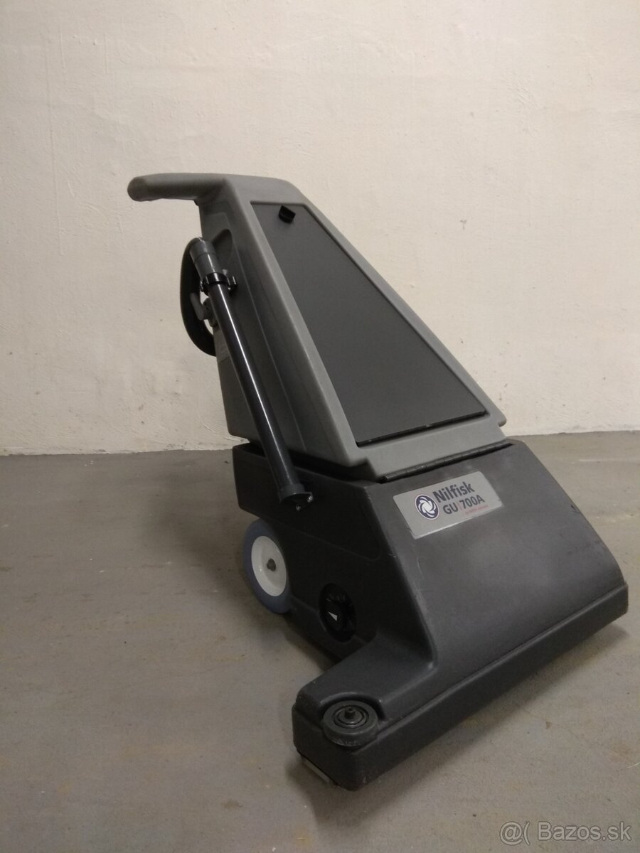 Zametací stroj NILFISK GU 700A - 2