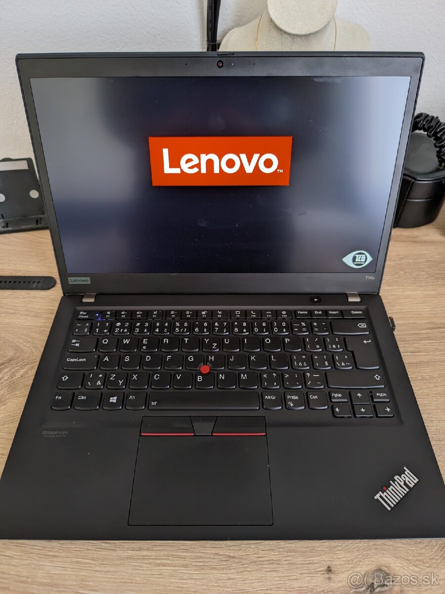 Lenovo ThinkPad T14s AMD Procesor - 2