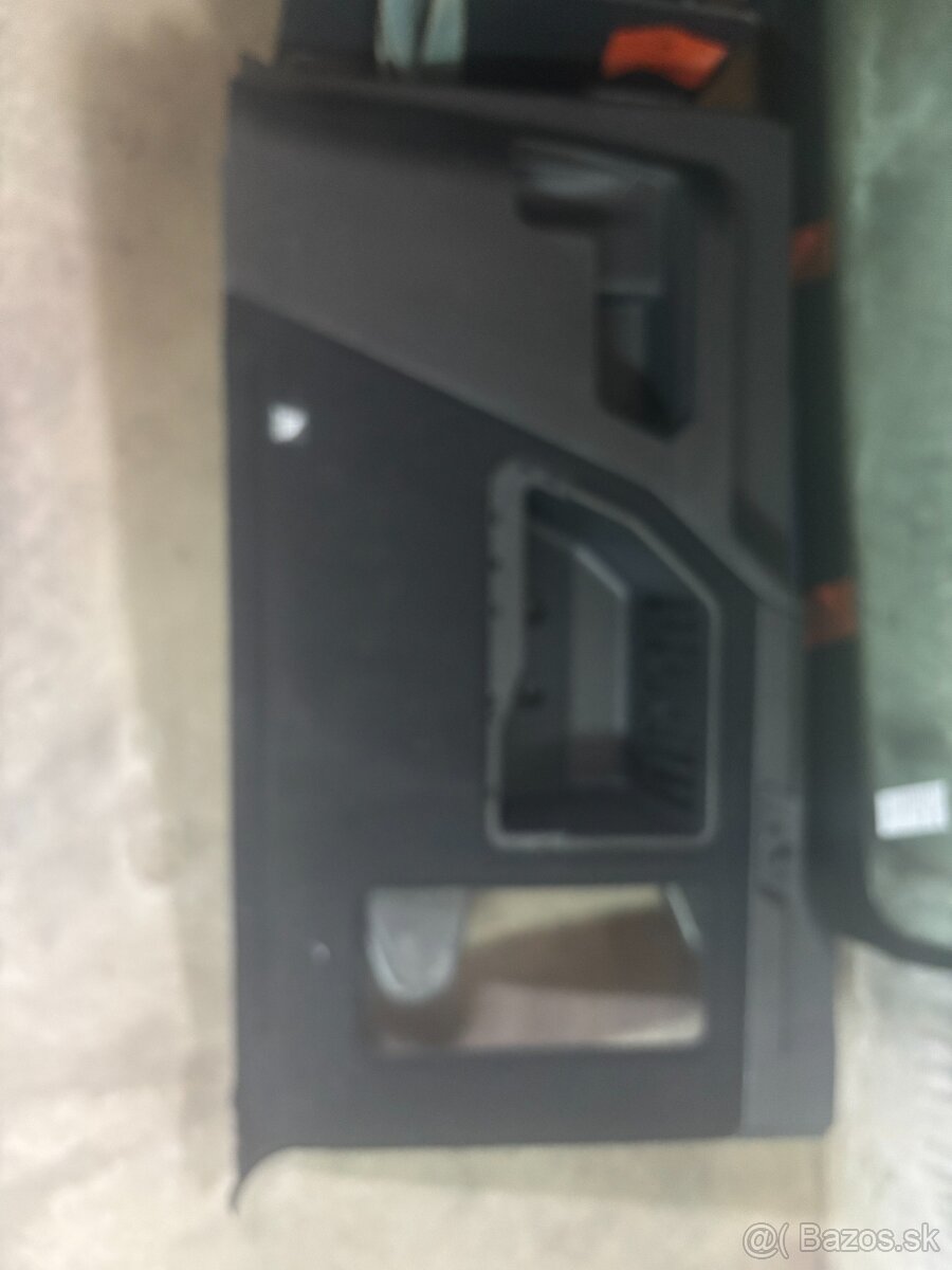 Čalúnenie Caddy max 2k7, Ford connect max 7miest - 2