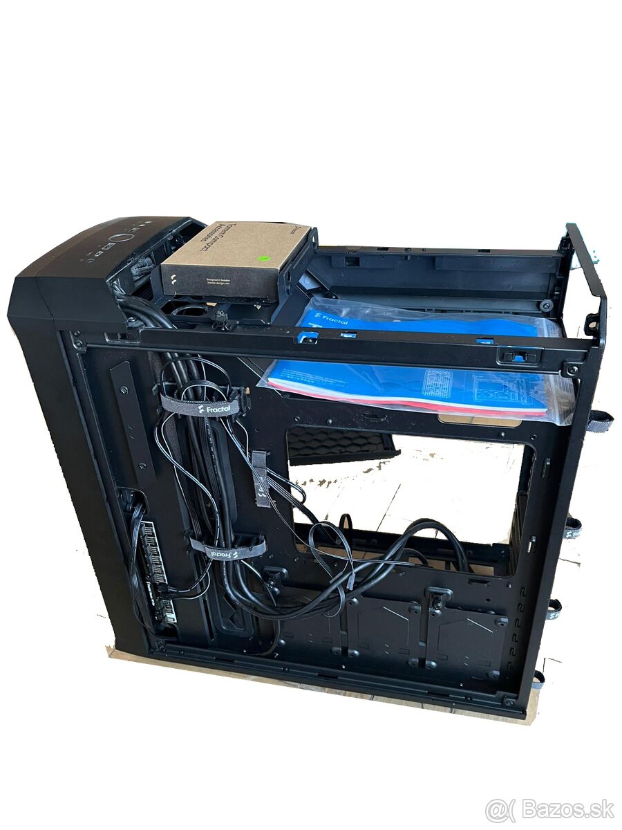 Fractal Design Compact Black Solid - 2