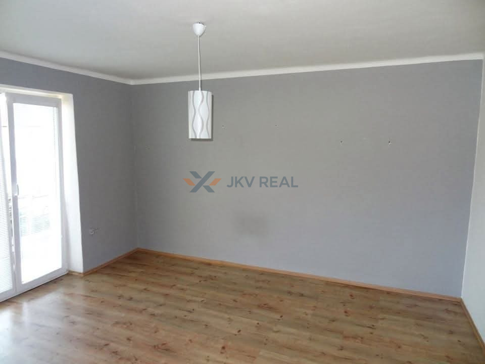 Prenájom 2-izbový byt s balkónom - Svätoplukova ul. PRIEVIDZ - 2