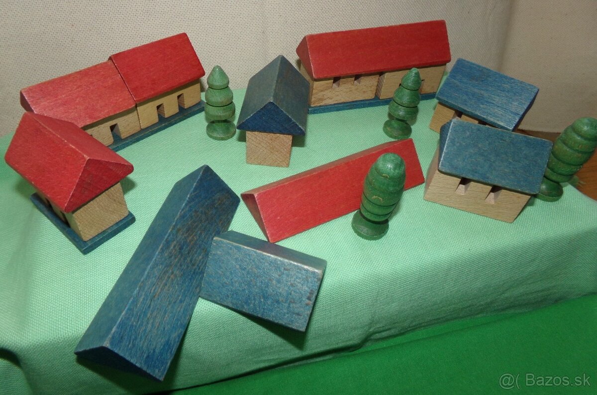 RETRO DREVENÉ KOCKY - domčeky DEDINA - top stav - 2