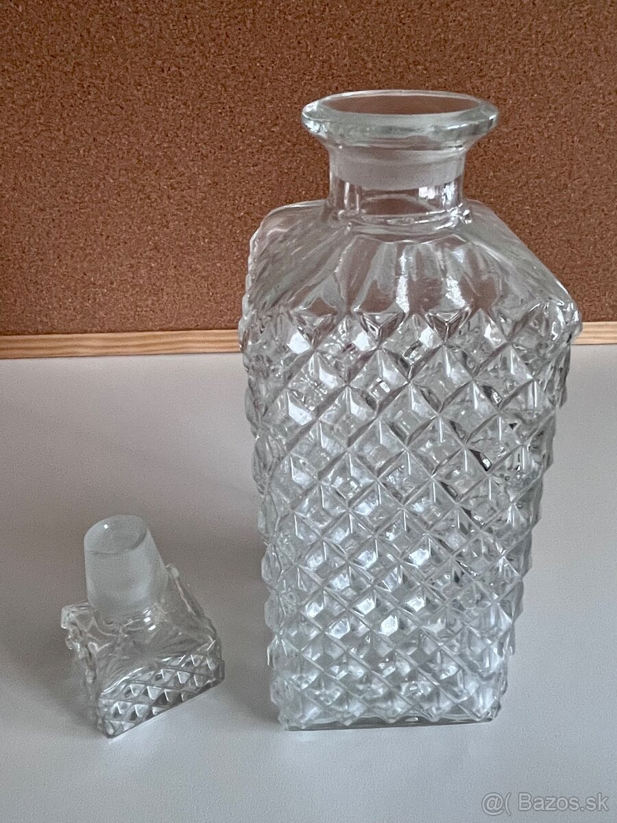 Krištáľová karafa na alkohol - 2