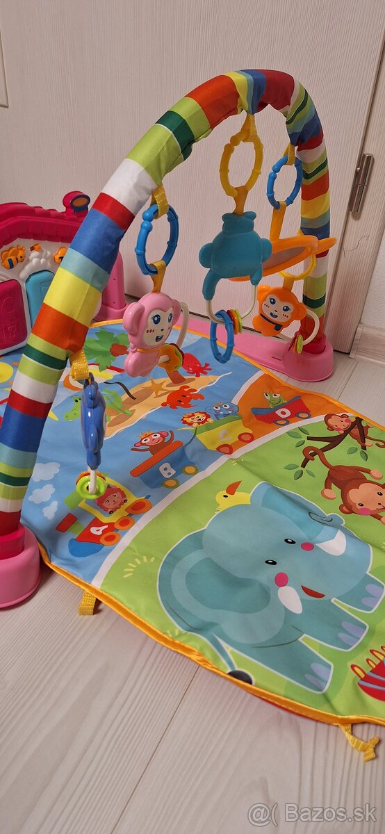 Hracia deka s klavirom - 2