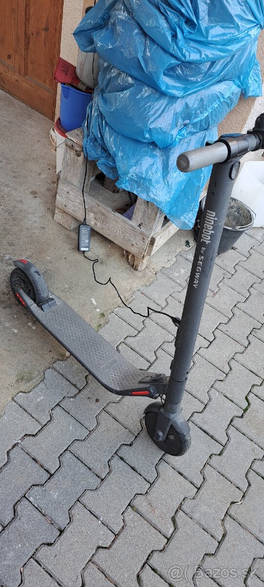Segway ninebot kickscooter es2 - 2