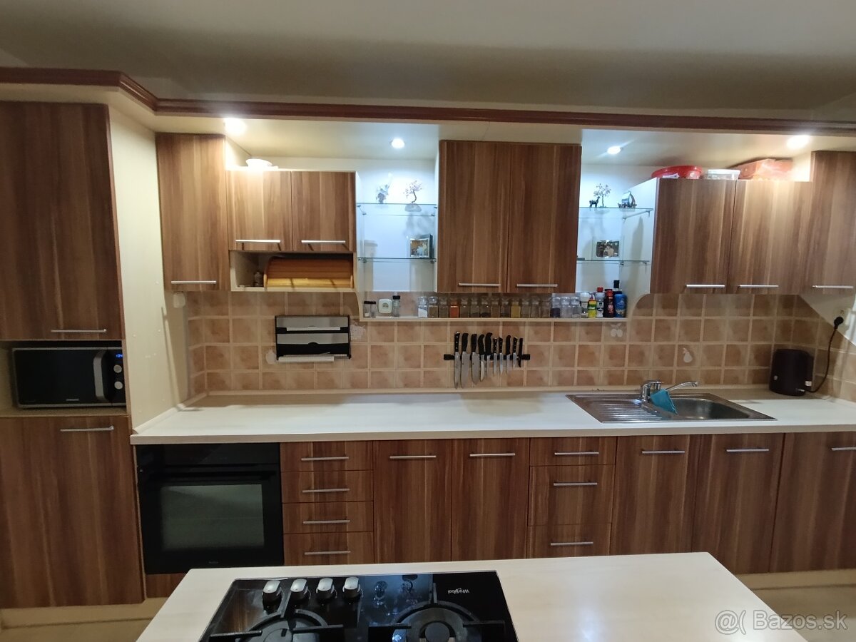 Predám kuchynskú linku - 2