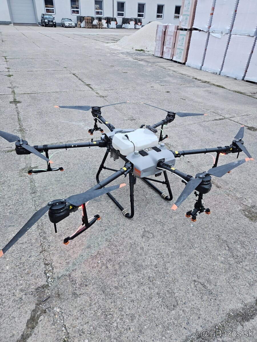 DJI Agras T30 +elektrocentrala + zmiesavac - 2