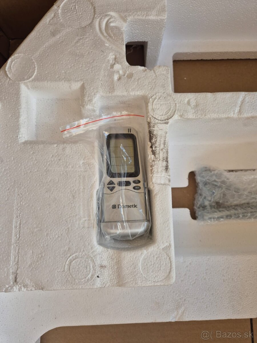 Predám Klímu Dometic B2200 - 2
