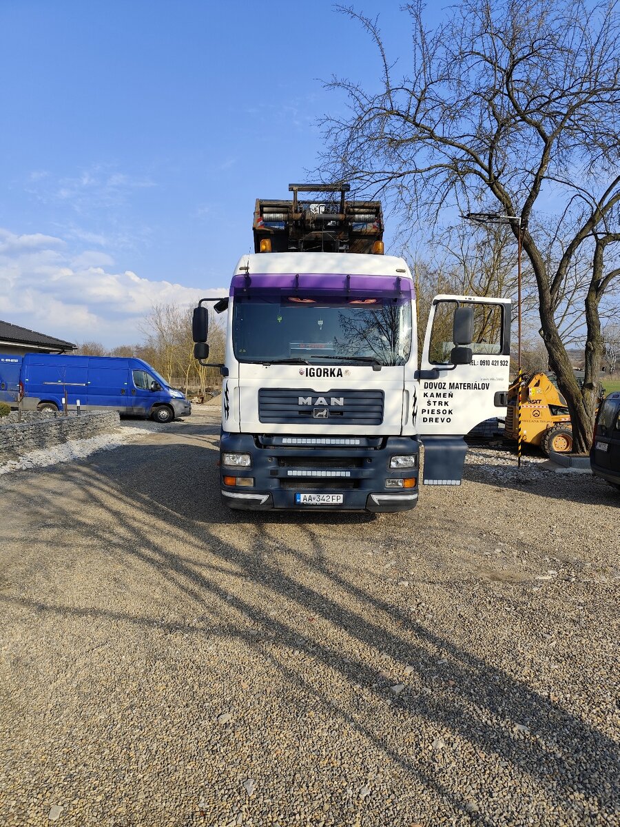 Kontajnerovy nosič, vyklapac - 2