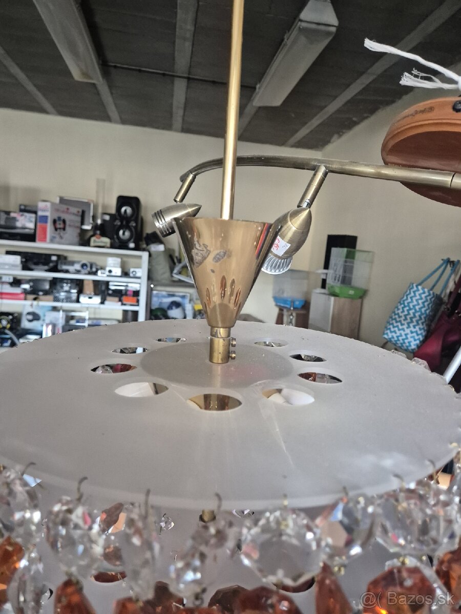 Predam retro luster - 2