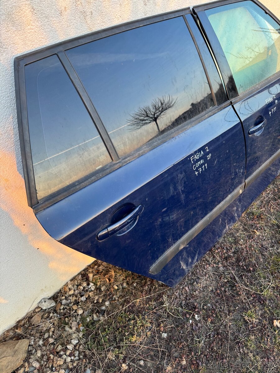 Pravá strana dvere Fabia 2 - 2