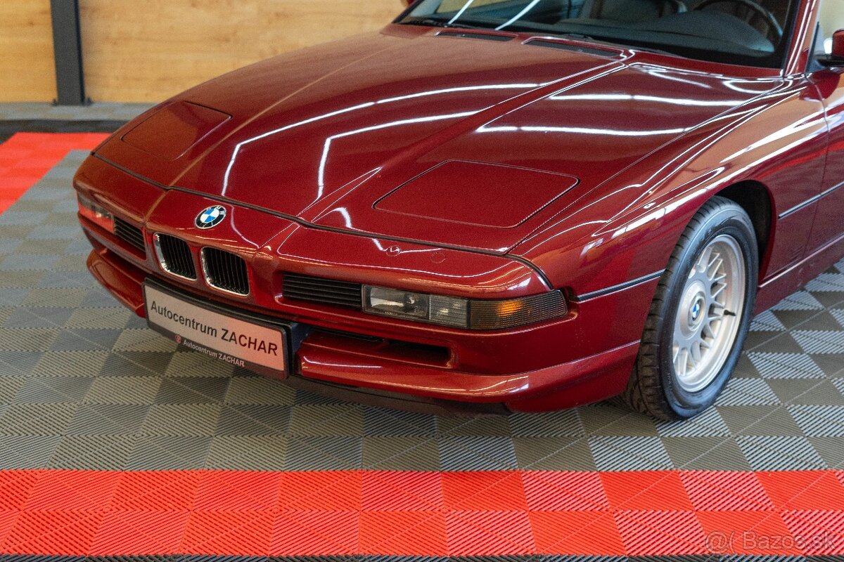 BMW Rad 8 850i - 2