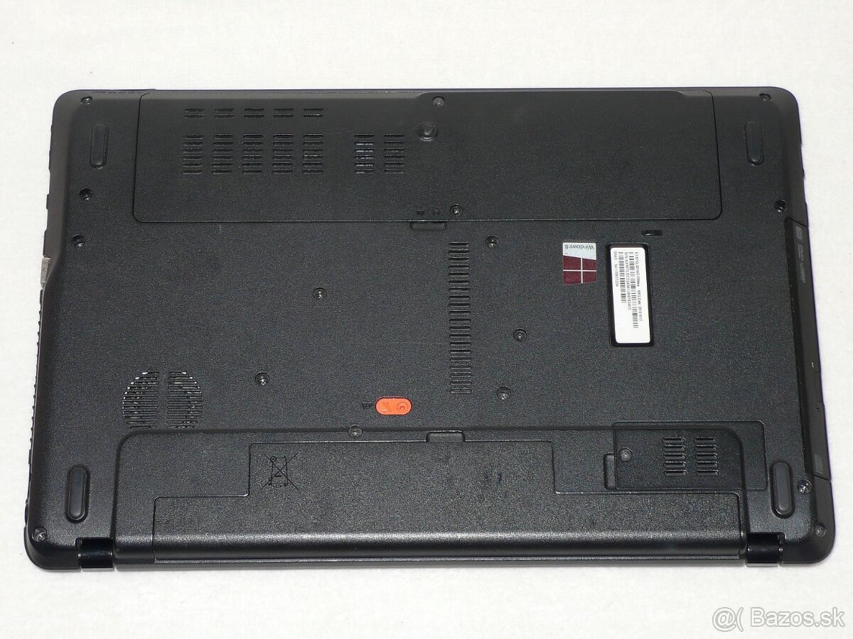 Predám notebook ACER Aspire E1-571G - 2