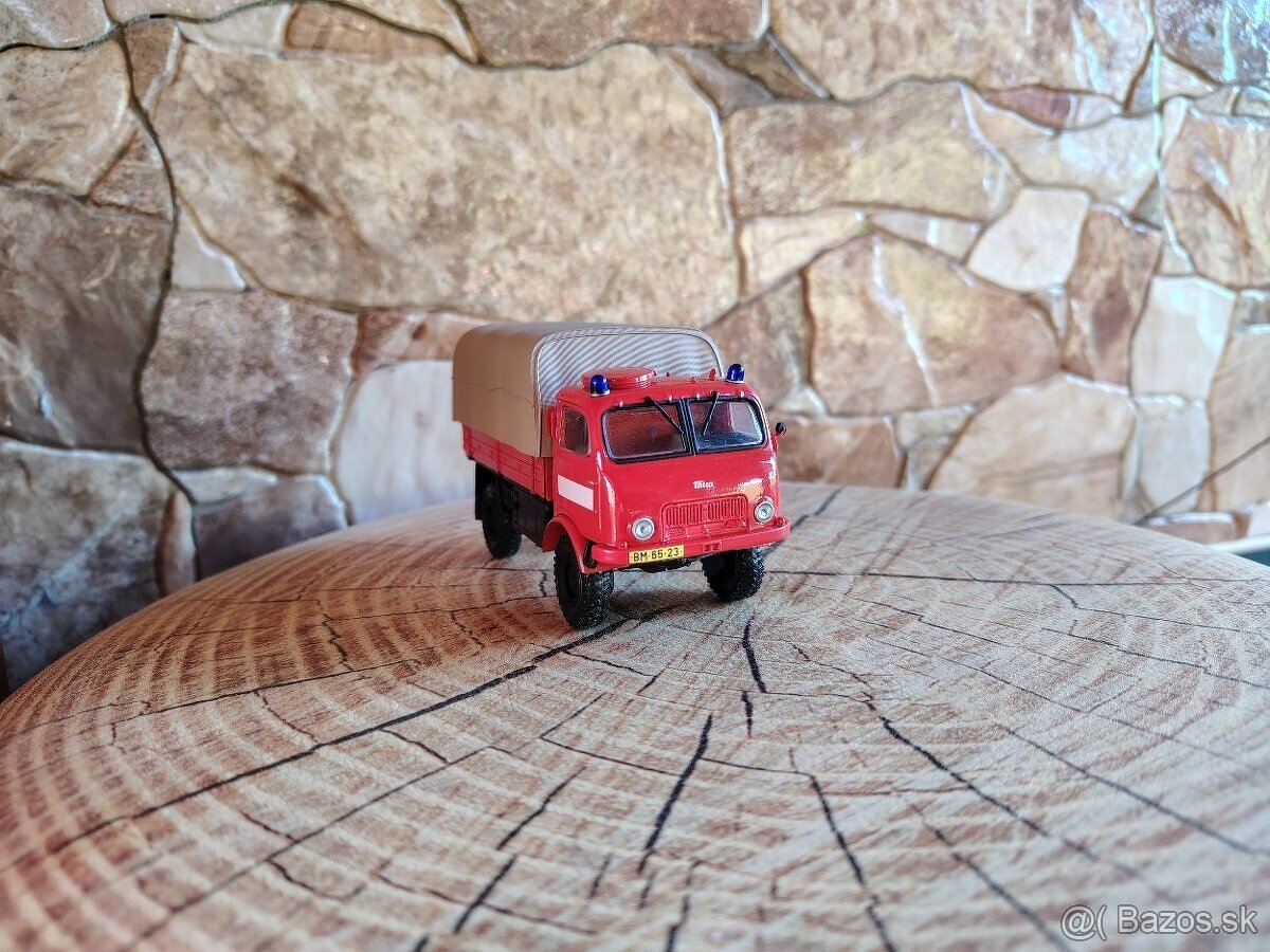 Tatra 805 1:43 - 2