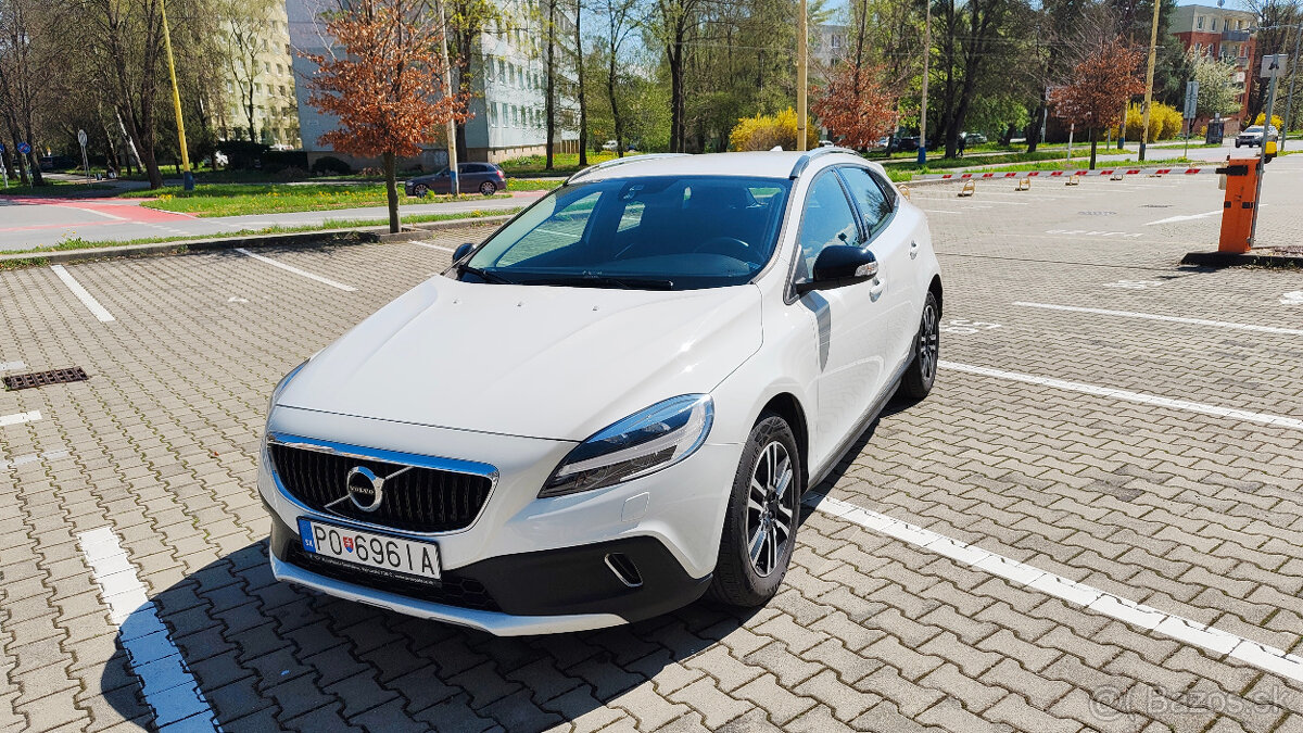 Volvo V40 Cross Country D3....odpočet DPH - 2