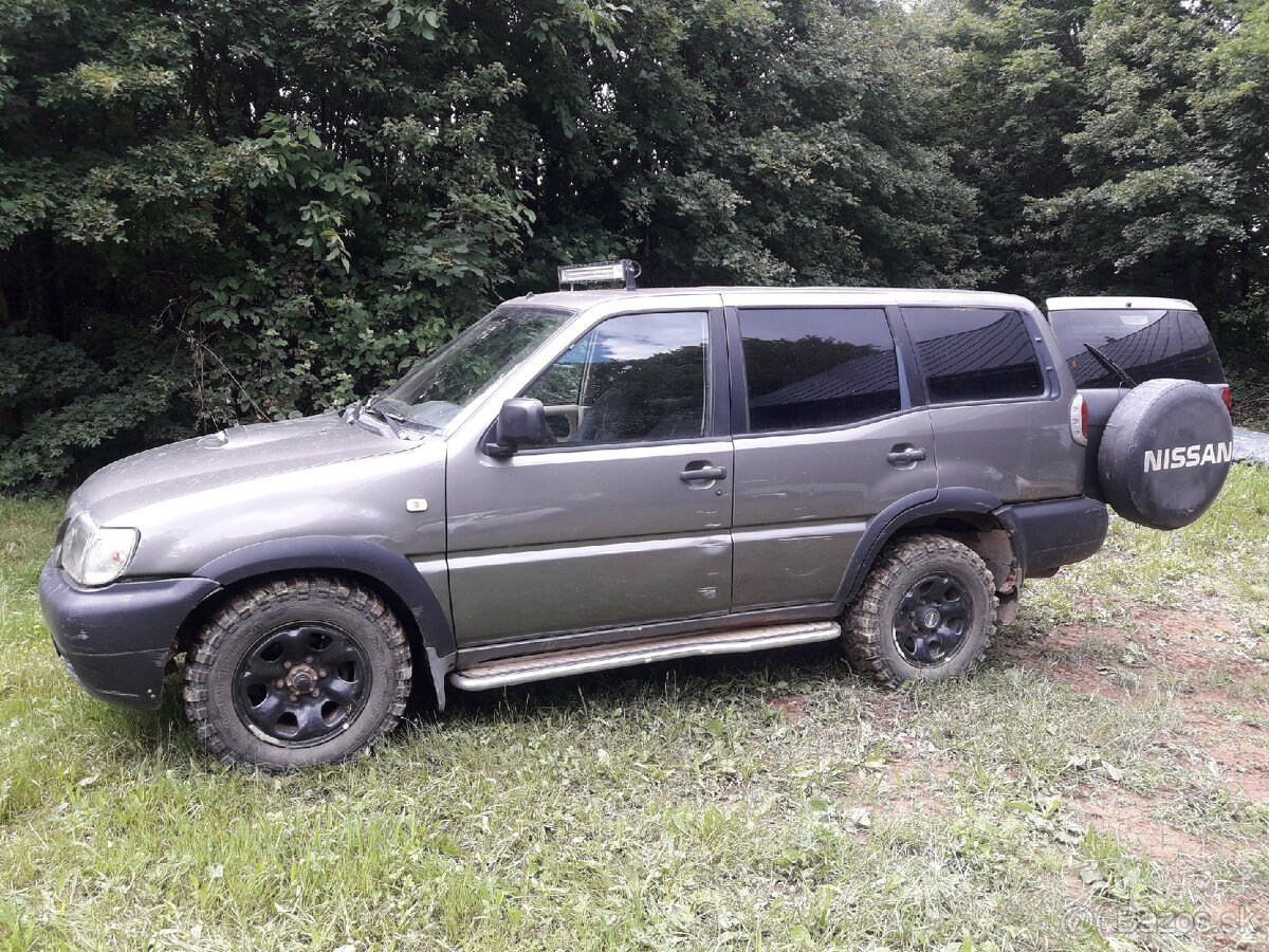 Nissan Terrano 2 - 2