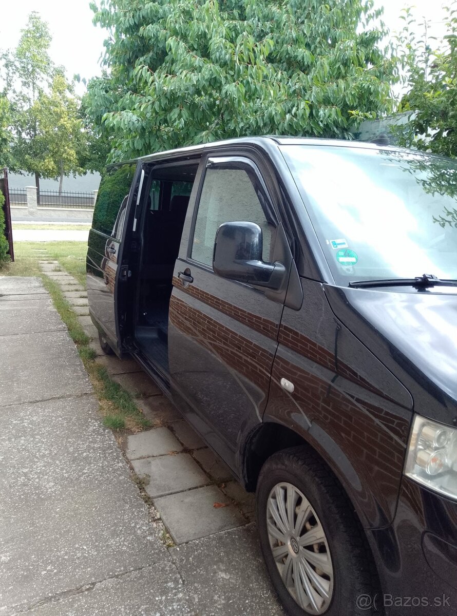 VW Caravelle 2,5 TDI Long - 2