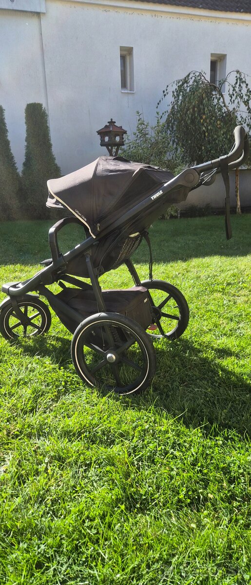 Thule urban glide 2 cierny - 2