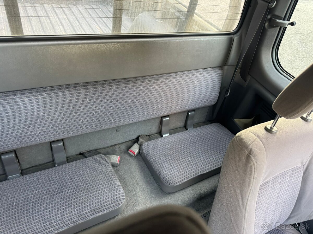 MAZDA B2500 2,5 TD 80KW 4X4 KLÍMA ŤAŽNÉ